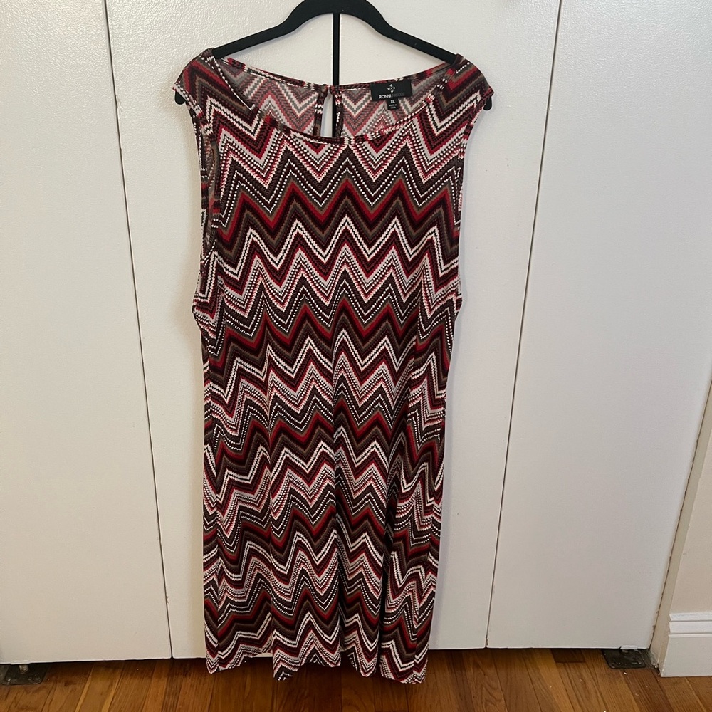 Ronni Nicole Zigzag Maxi Dress - Red and Black